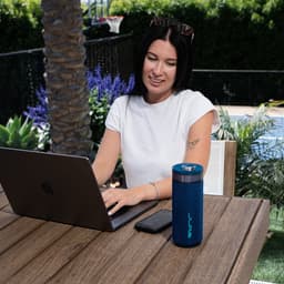 JLab Go Bluetooth Speaker Draadloos - Draagbare Muziekbox - 16 uur Batterijduur - 10 Watt - Bass Boost - IPX6 Waterproof - Multipairing - Instelbare Party Lights - App Equalizer - Blauw — thumbnail 14