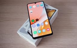Samsung Galaxy A42 5G - 128GB - Prism Dot Black — thumbnail 15