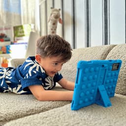 TinyPlay kindertablet Maxi V2 - Android 14 - 10 inch - 64GB+64SD - 4GB+4GB Virtual RAM - 6000 mAh batterij - Ouderlijk toezicht - kindertablet vanaf 3 jaar - Octa-core processor - Tablet kinderen - Kindertablets - Glazen screenprotector - Rainbow — thumbnail 13