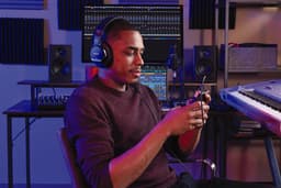 Sony MDR-M1 - Studio koptelefoon met gesloten achterkant - Zwart — thumbnail 13