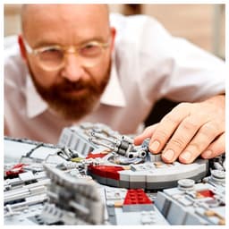 LEGO Star Wars - Millennium Falcon™ - 75192 — thumbnail 26