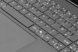 Linux laptop 16" | i7-1355U | 16GB ram | 512 GB SSD | Linux naar keuze, Ubuntu, Linux Mint, Debian, QWERTY — thumbnail 3