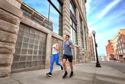Garmin Forerunner 55 - Sporthorloge met GPS Tracker - Geschikt voor Hardlopen - 42mm - Zwart — thumbnail 6