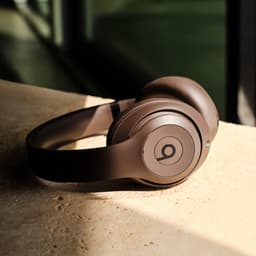 Beats Studio Pro Wireless-koptelefoon – Diepbruin — thumbnail 6