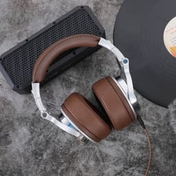 OneOdio Pro40 Silver-brown - Koptelefoon - ANC Bluetooth Headphone - Draadloze Over-Ear Koptelefoon - Active Noise Cancelling - Microfoon - Incl. Carry Case, USB & Aux Kabel - 40 Uur Afspeeltijd — thumbnail 12