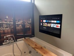 SplashVision® Waterdichte badkamer TV - ESI-32B Android LED Badkamer TV Zwart — thumbnail 6