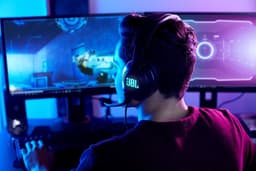 JBL Quantum 400 - USB Gaming Headset - Over-ear met Afneembare Microfoon - JBL Quantum Surround via Quantum Engine - RGB Verlichting - PC & PlayStation - Zwart — thumbnail 11