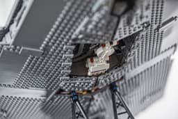 LEGO Star Wars UCS Imperial Star Destroyer - 75252 — thumbnail 25