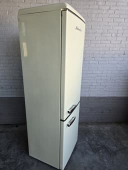 Helvetia Retro Koel-vriescombinatie HRCBGR300PEC1 - Crèmekleur (Beige) 300L - Geventileerd - Led Verlichting - XL - 192 cm hoog — thumbnail 4