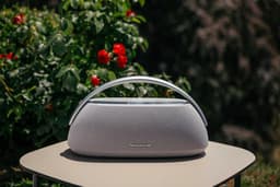 Harman Kardon Go + Play 3 - Premium Bluetooth Speaker - Design Luidspreker met Handgreep - Krachtige Bas & High-Fidelity Geluid - Draagbare Home Speaker - Grijs — thumbnail 11