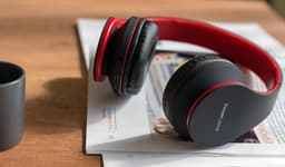 PowerLocus P1 Bluetooth Koptelefoon – Draadloos – Over Ear – Met Microfoon – Inklapbaar - incl. Hoes – Zwart/Rood — thumbnail 2