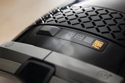 Miele Guard M1 - Terrarood - Stofzuiger met zak - 890W — thumbnail 5