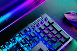 Razer BlackWidow V4 - Mechanisch Gaming Toetsenbord - Green Switch - RGB - 6 Macrotoetsen - Qwerty — thumbnail 9