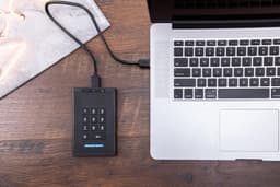 SecureDrive KP 2TB HDD - PIN code - FIPS 140-2 Level 3 validated — thumbnail 11