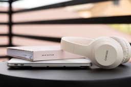 Canyon BTHS-3 Serie - Draadloze Over-Ear - Koptelefoon - Bluetooth 5.1 - Opvouwbaar Ontwerp - 15 Uur Batterijduur - Beige — thumbnail 10
