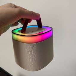 Viatel Creatieve Rgb Kleurrijke Verlichting Mini Karaoke Draagbare Draadloze Bluetooth Speaker Met Microfoon Outdoor Stereo Subwoofer — thumbnail 11