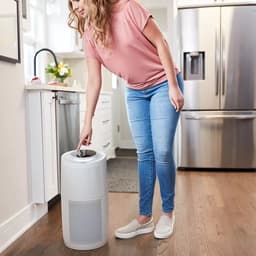Instant™ Air Purifier Luchtreiniger Wit - Keuken / Slaapkamer tot ± 22m² - Met HEPA-13 Filter - 3-in-1 Filtratie Tegen Woning Allergenen & Huisdier Allergie - Verwijdert 99.9% Bacterien, Stof, Rook, & Stuifmeel met Plasma Ion Technologie - AP200 — thumbnail 18