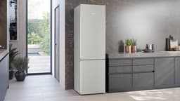 Siemens KG39N2ICF - iQ300 - Koelkast - Koel-vriescombinatie - Vrijstaand - 203 cm x 60 cm - RVS - Energielabel C - Total noFrost: nooit meer je vriezer ontdooien - hyperFresh 0°C lade: meer ruimte voor groente en fruit — thumbnail 6