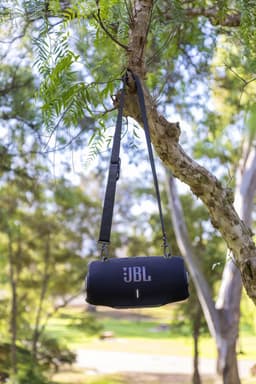 JBL Xtreme 4 - Draagbare Bluetooth Speaker - Met Afneembare Schouderband - Draadloos Muziek Box - 24 uur - Waterdicht - IP67 - Zonder adapter - Zwart — thumbnail 8