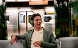 JBL Live 780NC - Draadloze Noise Cancelling Koptelefoon - Bluetooth Over-Ear - 80 uur batterij - Hi-Res Audio - Multipoint - JBL Signature Sound - Wit — thumbnail 11