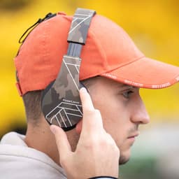 PowerLocus P2 - Draadloze Over-Ear Koptelefoon Inklapbaar - Bluetooth Hoofdtelefoon - Met microfoon – Headphone - Micro SD mode – Incl. Carry Case – Camouflage — thumbnail 7