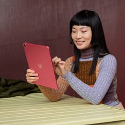 Apple iPad (2024) - Zonder USB-lader - 10.9 inch - WiFi - 256 GB - Zilver - 10e generatie — thumbnail 3