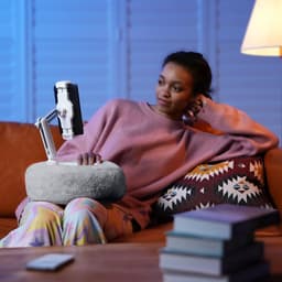 Tabletstandaard - Compatibel met 4,7-13 Inch Kindle/Telefoon/Tablet - Verstelbare Telefoonstandaard - voor Het Bekijken Van Video's Op Bed Of Bank, Zacht en Comfortabel - Grijs — thumbnail 4