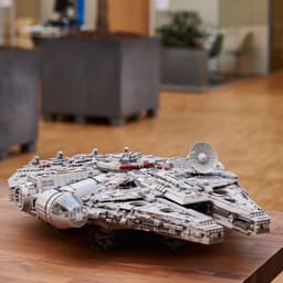 LEGO Star Wars - Millennium Falcon™ - 75192 — thumbnail 12
