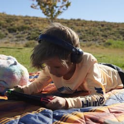 Skullcandy Grom - Bluetooth Koptelefoon - Koptelefoon voor Kinderen - Draadloze Hoofdtelefoon - Over-Ear - Microfoon - Lichtgewicht - Zwart — thumbnail 8