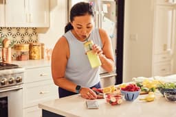 Fitbit Versa 4 - Smartwatch heren en dames - Blauw — thumbnail 7