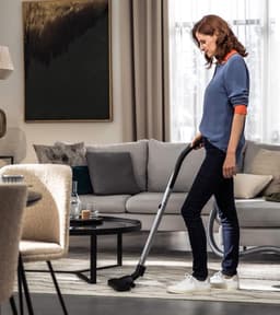 PowerClean Pro 2400W Zwart – Krachtige Stofzuiger met Zak – HighPower Motor – XL Stofzak – Hygiënefilter – Telescopische Buis – Inclusief Hardvloer-, Kieren- & Meubelmondstuk – Compact & Stil – Ideaal voor Tegels – Zwart — thumbnail 2