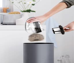 BISSELL Pet Hair Eraser Draadloze Kruimeldief - 15 Minuten Gebruikstijd - Verwijderd Huisdierharen 4200 r.p.m. - Kruimelzuiger Snoerloos - 0.6L Capaciteit - Oplaadbare Handstofzuiger 16 aW - Lichtgewicht - Incl. 2 Opzetstukken - 2278N — thumbnail 8