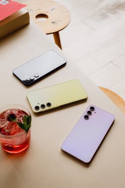 Samsung Galaxy A35 - 256GB - Awesome Yellow — thumbnail 14