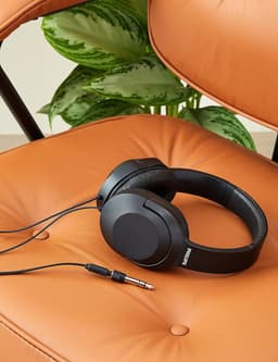Over-Ear Stereo Hoofdtelefoon Bedraad (2-m-Kabel, 40-mm Neodymium-Drivers, Passieve Geluidsisolatie, Verstelbare en Lichte Hoofdband) Zwart — thumbnail 3