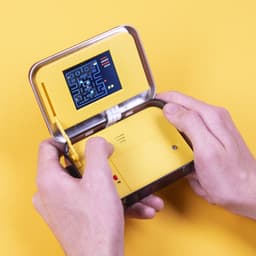 Pac-Man - retro gaming handheld - in metalen box — thumbnail 7