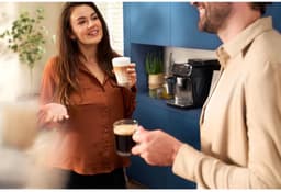 Philips 2200 Series - Espressomachine - 2 Soorten Koffie & Heet water - Melkopschuimer voor Cappuccino - Keramische molen - Volautomatisch - Zwart - Koffiemachine met bonen - EP2220/10 — thumbnail 10
