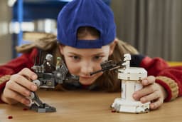 LEGO® Star Wars™ AT-RT™ Aanval - Bouwset met LEGO Minifiguur van De Mandalorian™ en Grogu™ - vanaf 7 jaar - 75444 — thumbnail 8