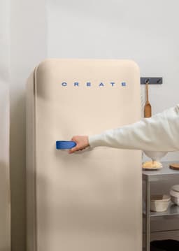 CREATE - Koelkast in retrostijl - Zand - Handvat Kobaltblauw - FRIDGE RETRO 281L — thumbnail 5