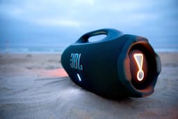 JBL Boombox 4 - Portable Bluetooth Speaker - Draagbaar & Krachtig - Draadloze Muziek Box - 34 uur - Waterdicht - IP68 - Zwart — thumbnail 5