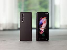 Samsung Galaxy Z Fold 4 - 1TB - 5G - Phantom Black — thumbnail 1