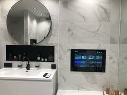 SplashVision® Waterdichte badkamer TV - ESI-22B Android LED Badkamer TV Zwart — thumbnail 6