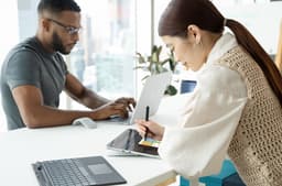 Microsoft Surface Laptop 5 -Notebook - Touchscreen - i5/8GB/512GB Zwart - 13,5 inch — thumbnail 10