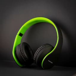 PowerLocus P1 Bluetooth Koptelefoon – Draadloos – Over Ear – Met Microfoon – Inklapbaar - incl. Hoes – Zwart/Groen — thumbnail 3