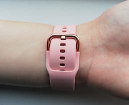 Belesy® SMART - Smartwatch Dames - Smartwatch Heren - Horloge - Bluetooth Bellen - Stappenteller - 1.3 inch - Kleurenscherm - Full Touch - Goud - Roze - Siliconen - Moederdag — thumbnail 12