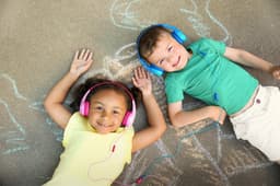 Motorola Sound Kinderkoptelefoon - MOTO JR200 PNK - Koptelefoon met Draad - Volumebegrenzing tot 85dB - met Audiosplitter - BPA-Vrij - Vanaf 3 Jaar — thumbnail 6