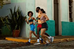 Garmin Forerunner® 70 - GPS hardloophorloge - 42,6 mm - Lila — thumbnail 10