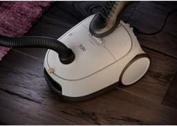 AEG AB61H6SW Allergy 6000 - Stofzuiger met zak - Parketborstel - Dierenhaar - Hepa filtratie - Mini turboborstel - Parketzuigmond - Vacuum cleaner - Alle vloetypen - Wit - 650 watt - Lang snoer 12m bereik - Compact design - 5 extra accessoires — thumbnail 17