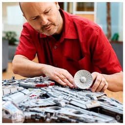 LEGO Star Wars - Millennium Falcon™ - 75192 — thumbnail 21