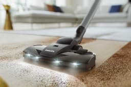 Philips Stofzuiger zonder Zak FC9747/09 - Zuigmond met LED Verlichting - Lang Snoer - Alle Vloertypen - Met HEPA 13 Allergiefilter - Incl 3 Extra Mondstukken - Zwart — thumbnail 6