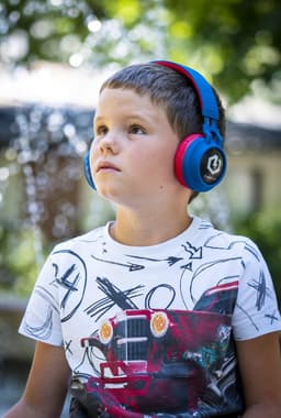 PowerLocus Buddy Draadloze On-Ear Koptelefoon voor Kinderen, LED lampjes, 85db Limiet, met Microfoon, Micro SD poort - Blauw/Rood — thumbnail 7